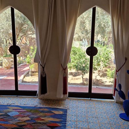 Les Trois Paons Bed & Breakfast ทารัวแดนท์ ภายนอก รูปภาพ