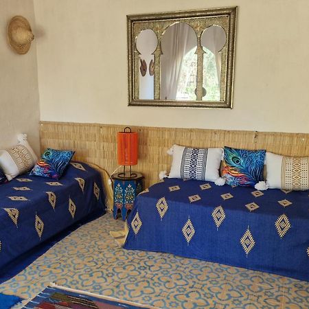 Les Trois Paons Bed & Breakfast ทารัวแดนท์ ภายนอก รูปภาพ