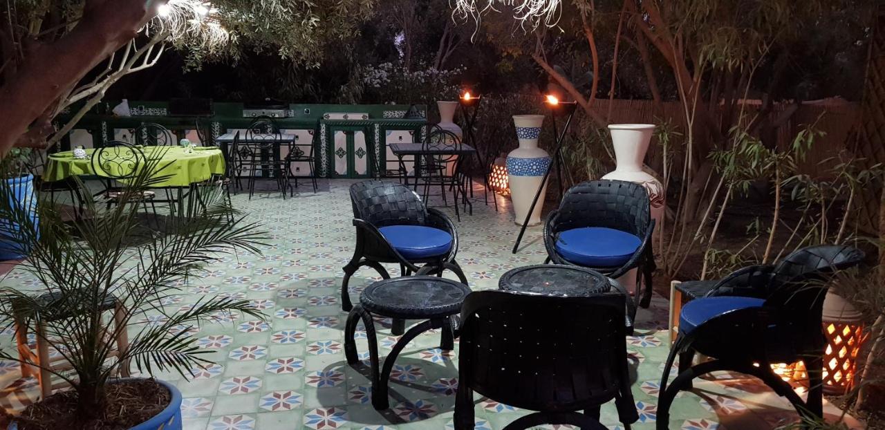 Les Trois Paons Bed & Breakfast ทารัวแดนท์ ภายนอก รูปภาพ