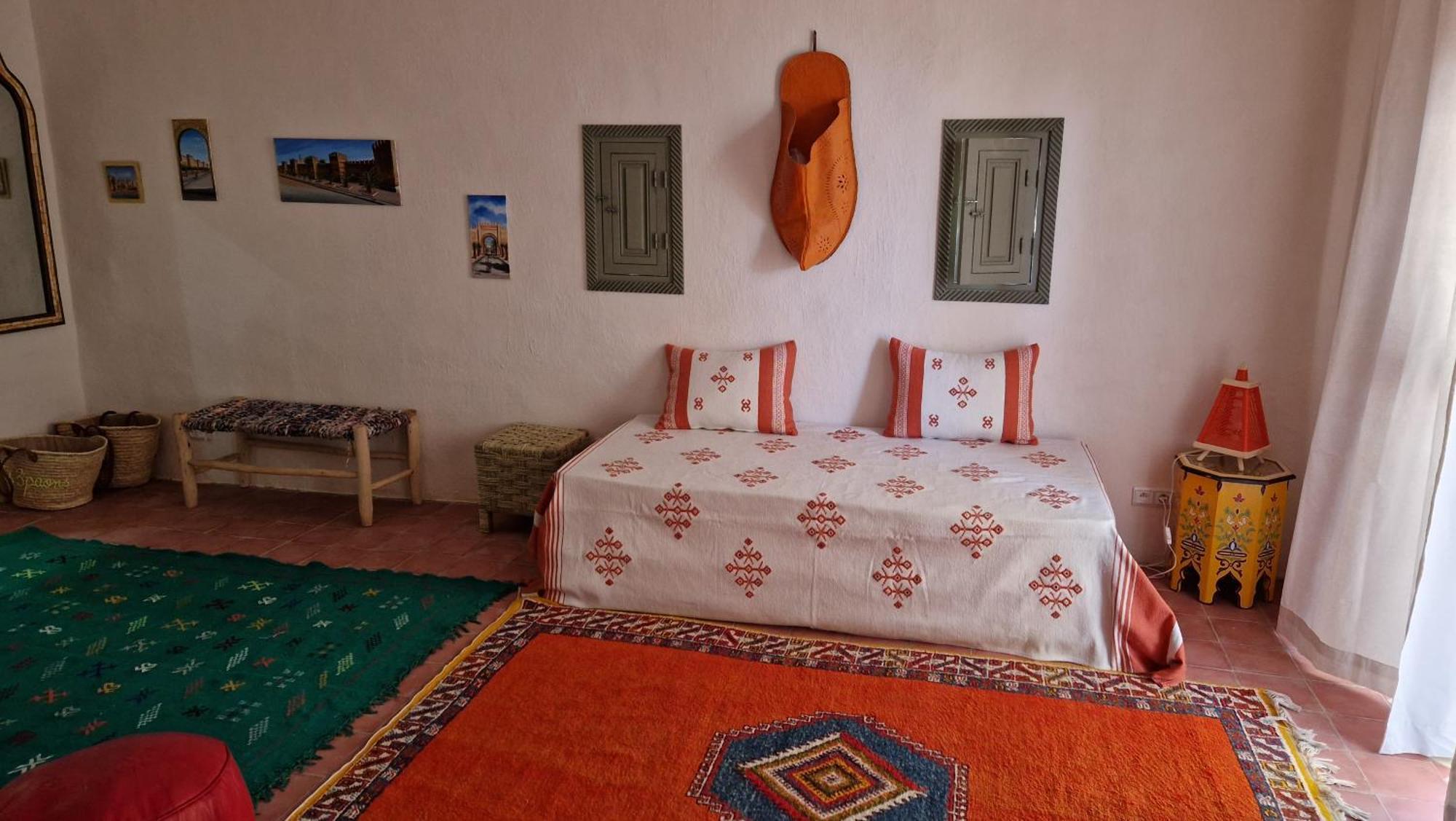 Les Trois Paons Bed & Breakfast ทารัวแดนท์ ภายนอก รูปภาพ