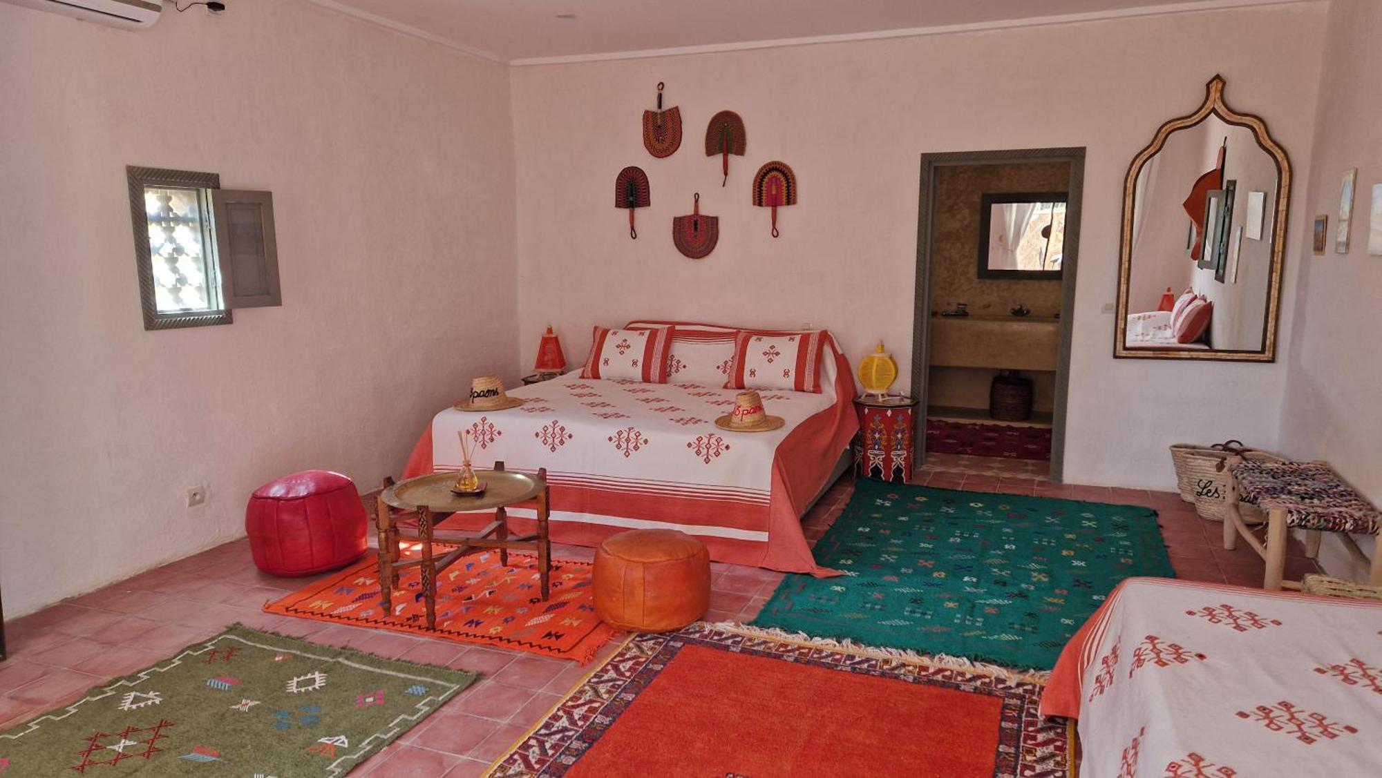Les Trois Paons Bed & Breakfast ทารัวแดนท์ ภายนอก รูปภาพ