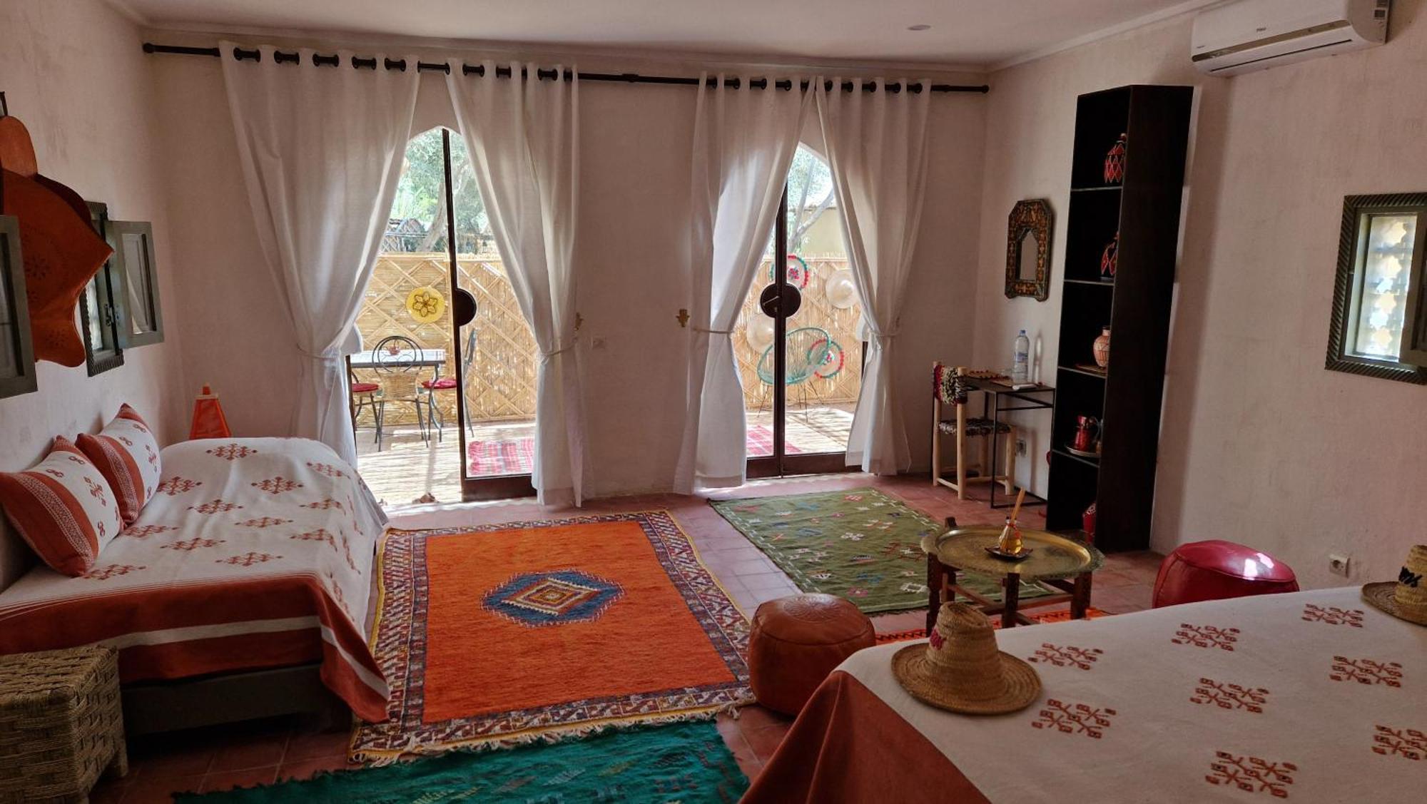 Les Trois Paons Bed & Breakfast ทารัวแดนท์ ภายนอก รูปภาพ
