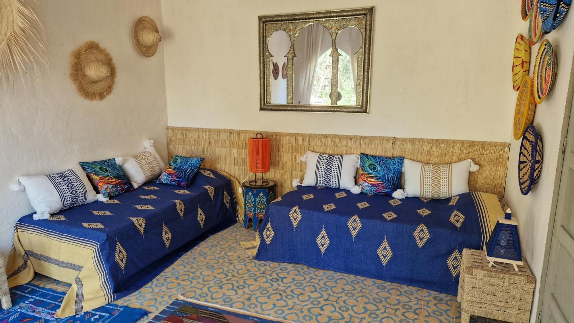 Les Trois Paons Bed & Breakfast ทารัวแดนท์ ภายนอก รูปภาพ